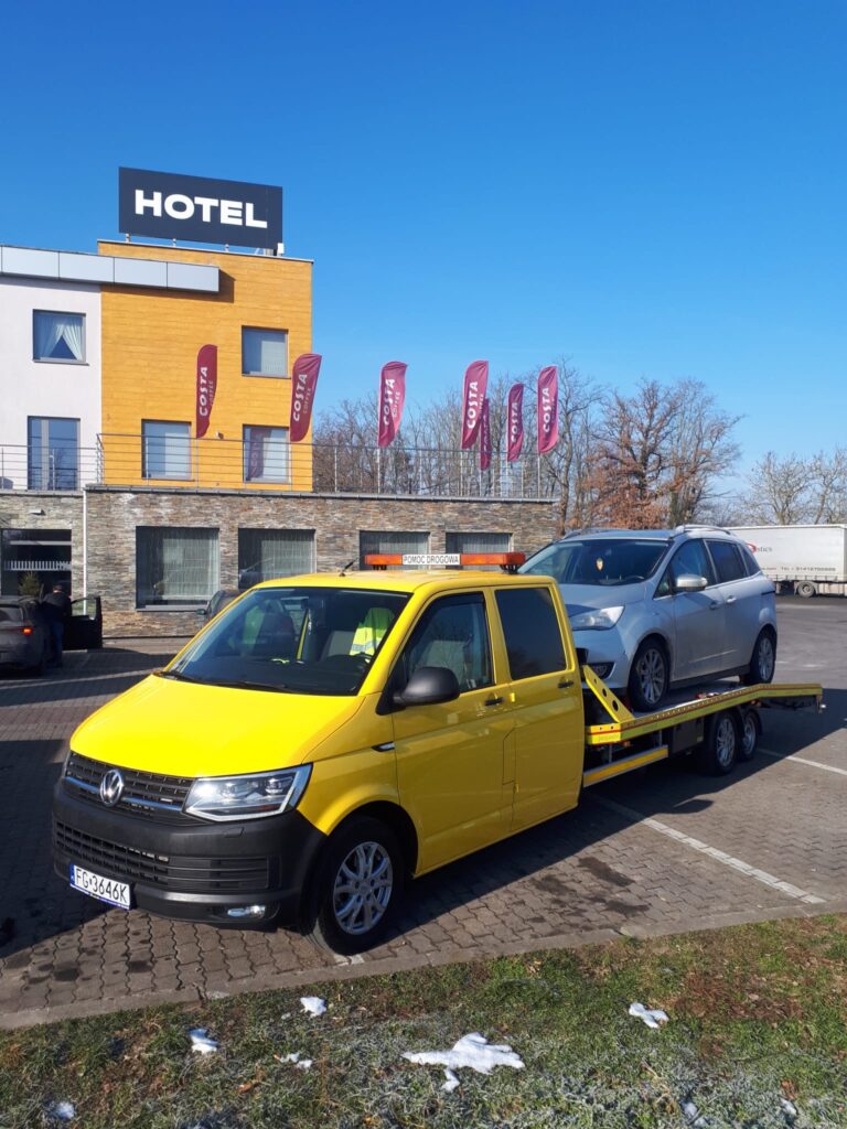 Profesjonalna laweta Świecko gotowa do transportu samochodów z Niemiec do Polski